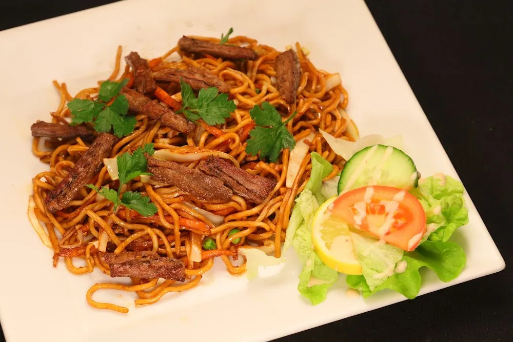 Nouilles Sautées Au Boeuf